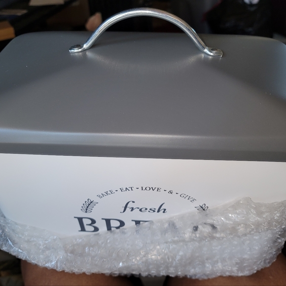 Baie Mason Other - Breadbox